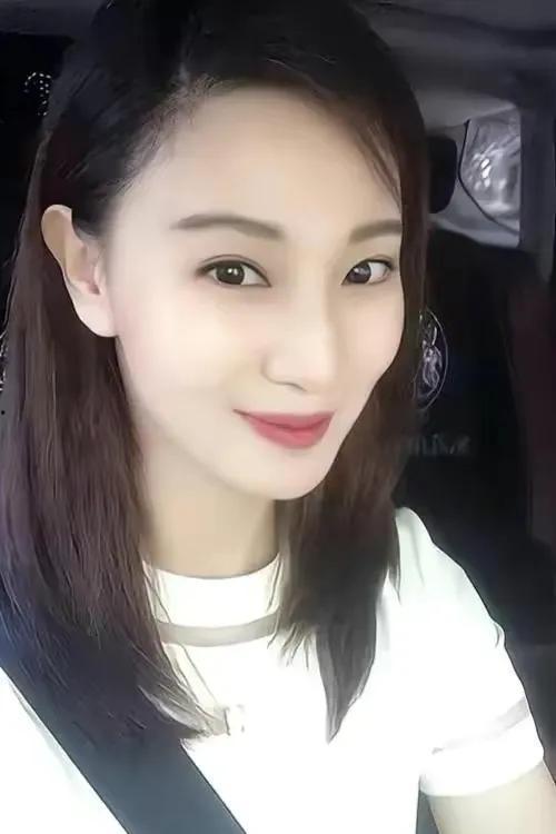 明星潜规则之皇梦九重笔趣阁 网红大鹅陈妍染,皇梦九重笔趣阁，网红大鹅陈妍染的逆袭之路